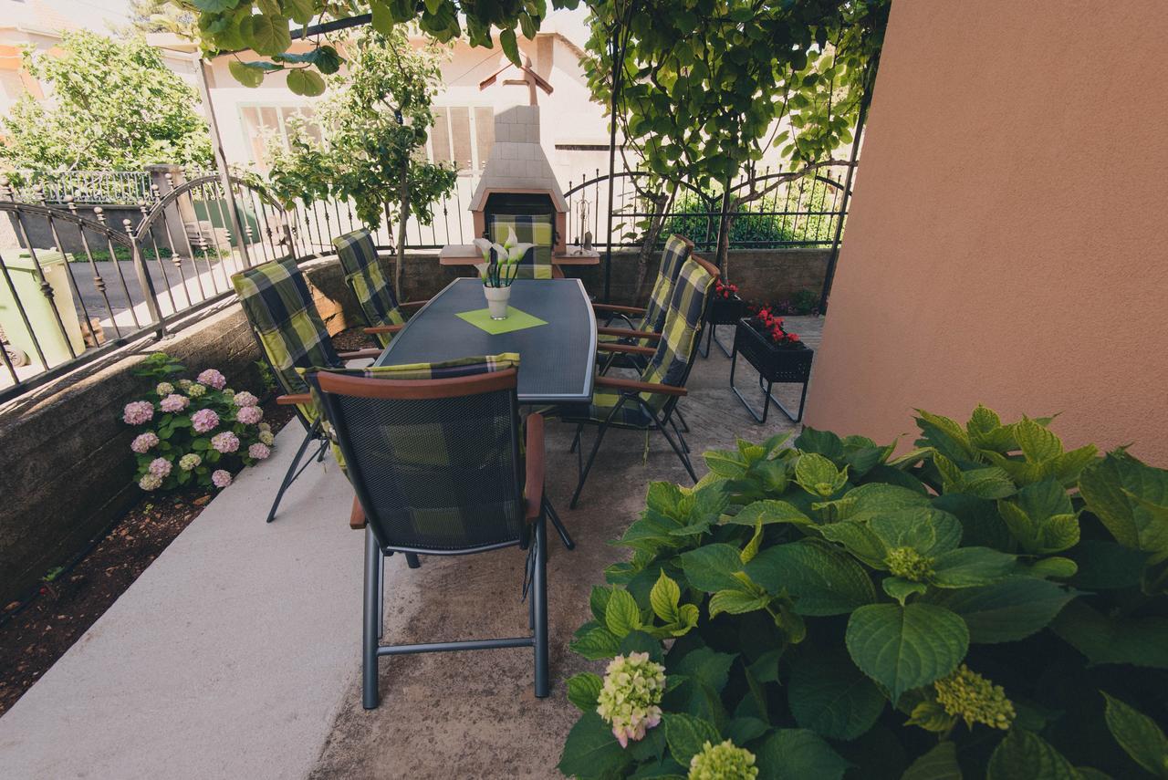 Apartments Sunny Garden Brodarica  Ngoại thất bức ảnh