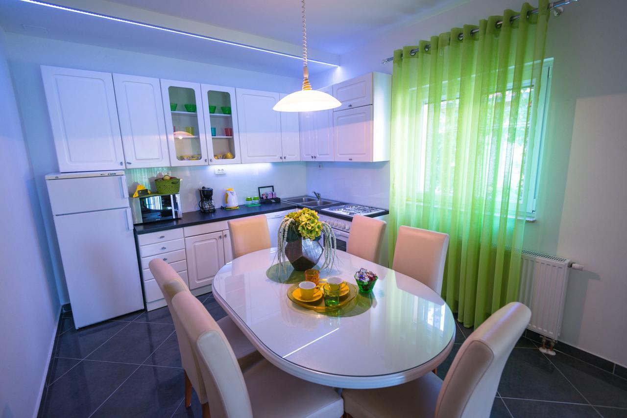 Apartments Sunny Garden Brodarica  Ngoại thất bức ảnh